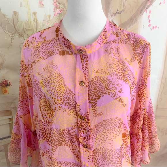 CAbi Pink Print flutter Sleeve Button Down - Picture 5 of 9